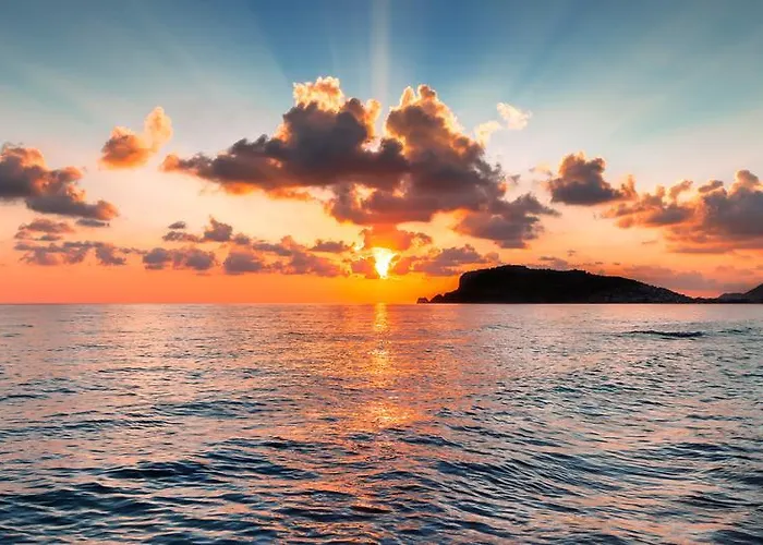 Saritas Only Family Concept 酒店 4*