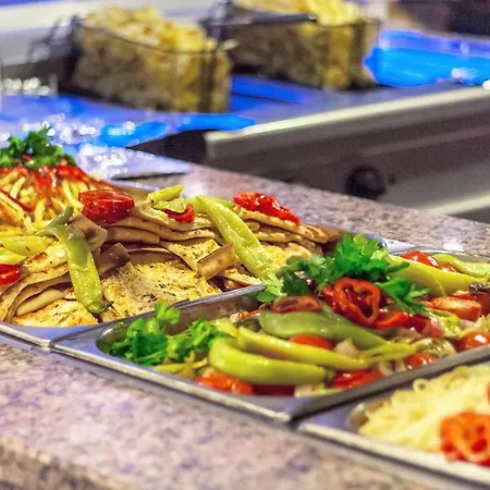 酒店 Saritas Only Family Concept