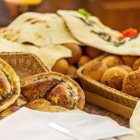 Saritas Only Family Concept 酒店 4*